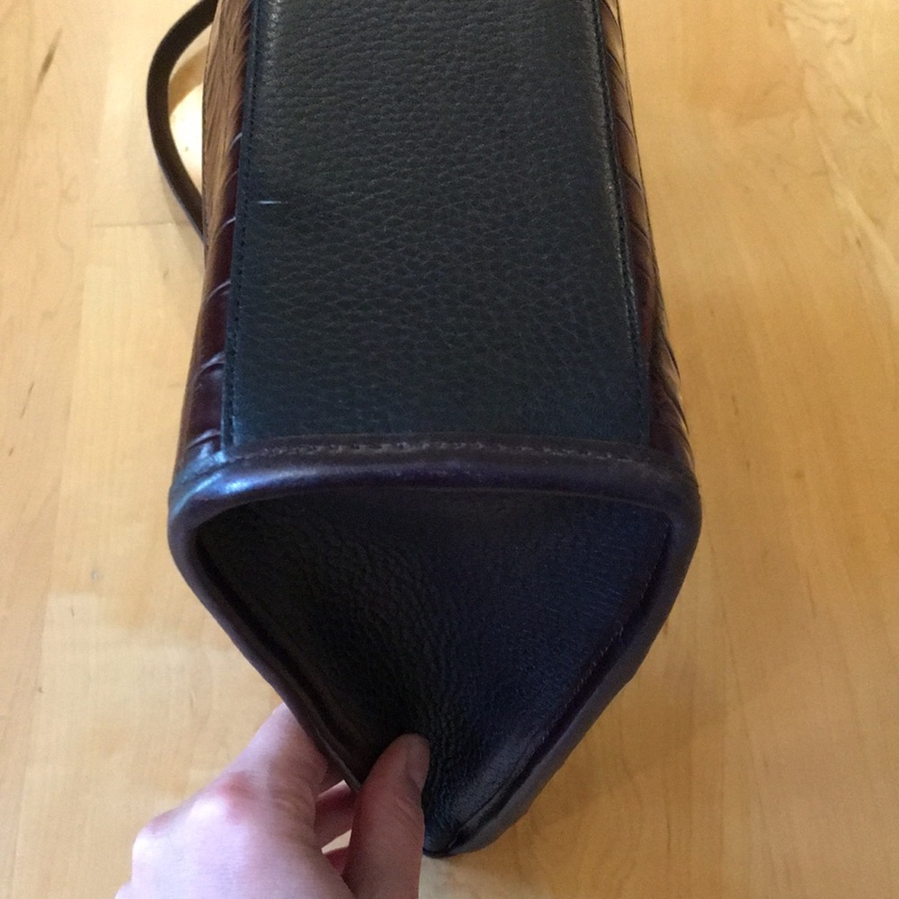 BRIGHTON | Vintage Leather Shoulder Bag Heart Cutout - Picture 12 of 16